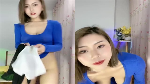 眼镜黑丝苗条巨乳骚货，淫声浪语撩人互动，道具挑逗无毛嫩逼